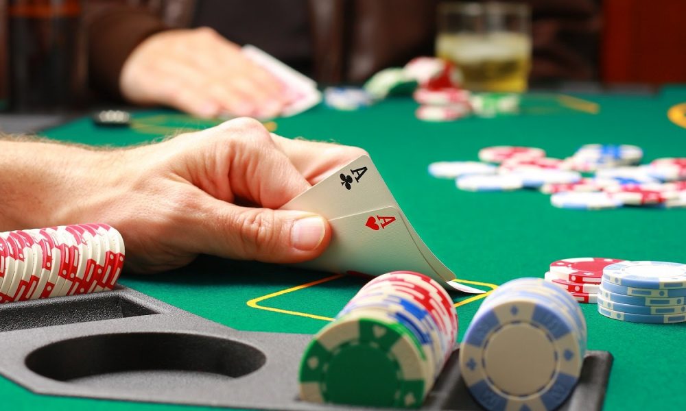 Cách Chơi Poker - Khám Phá Thế Giới Đầy Thú Vị Của Trò Chơi Bài